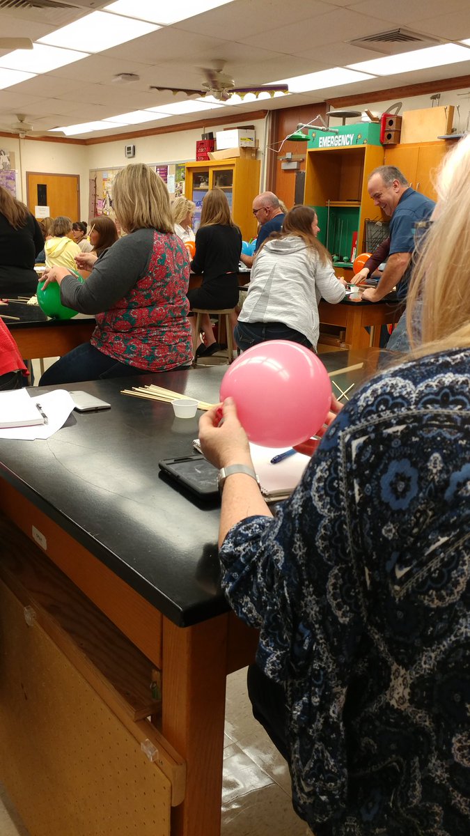 psokolik77's tweet photo. Saturday Science learning. #STOM https://t.co/d6HiYixUwK