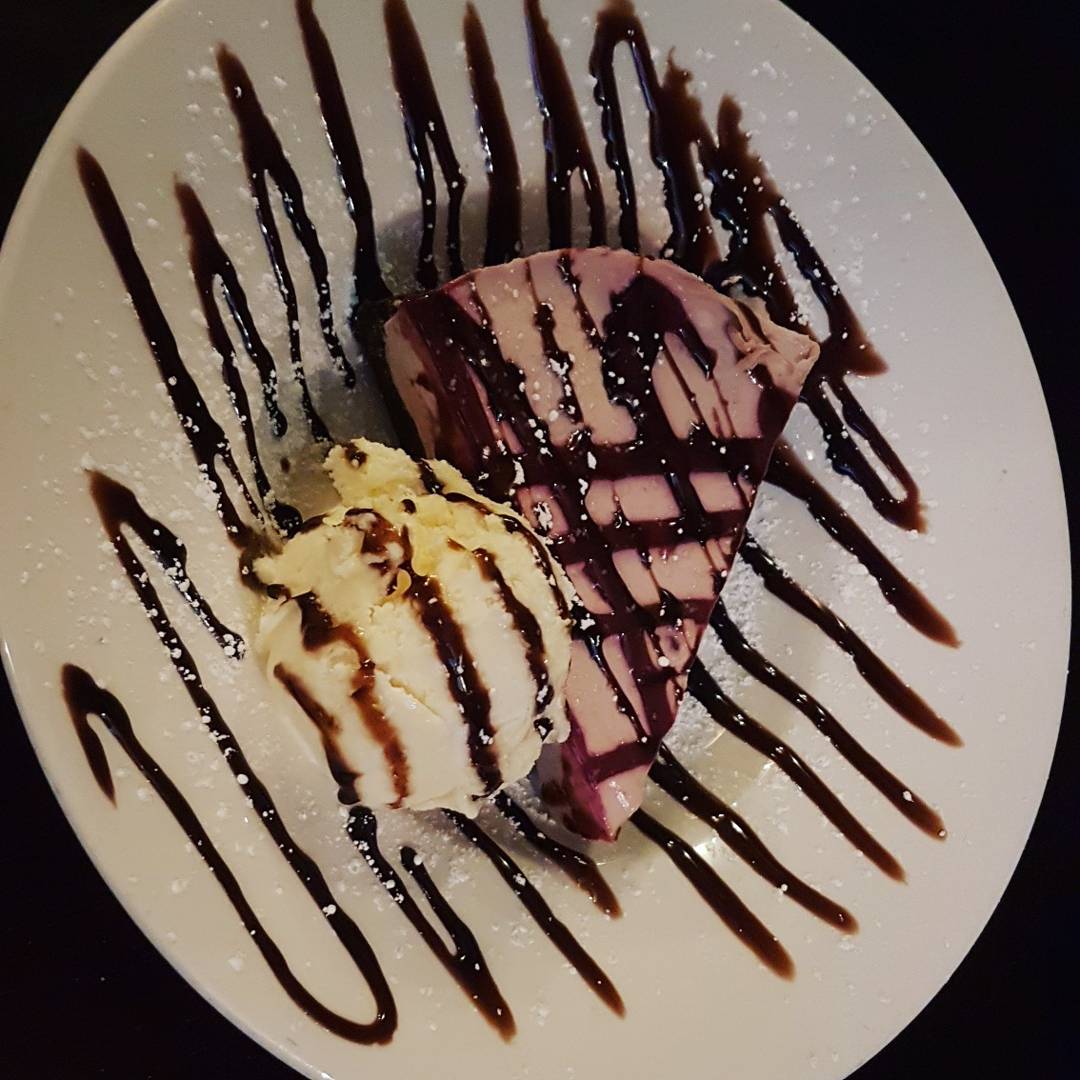 shesKany's tweet photo. One of the best #cheesecake I have ever eaten,courtesy of #TheYewTree in #Castlebar π #saturday #treat #yummy #Food #Photography #Art #Mayo https://t.co/vmkGZQaxDh
