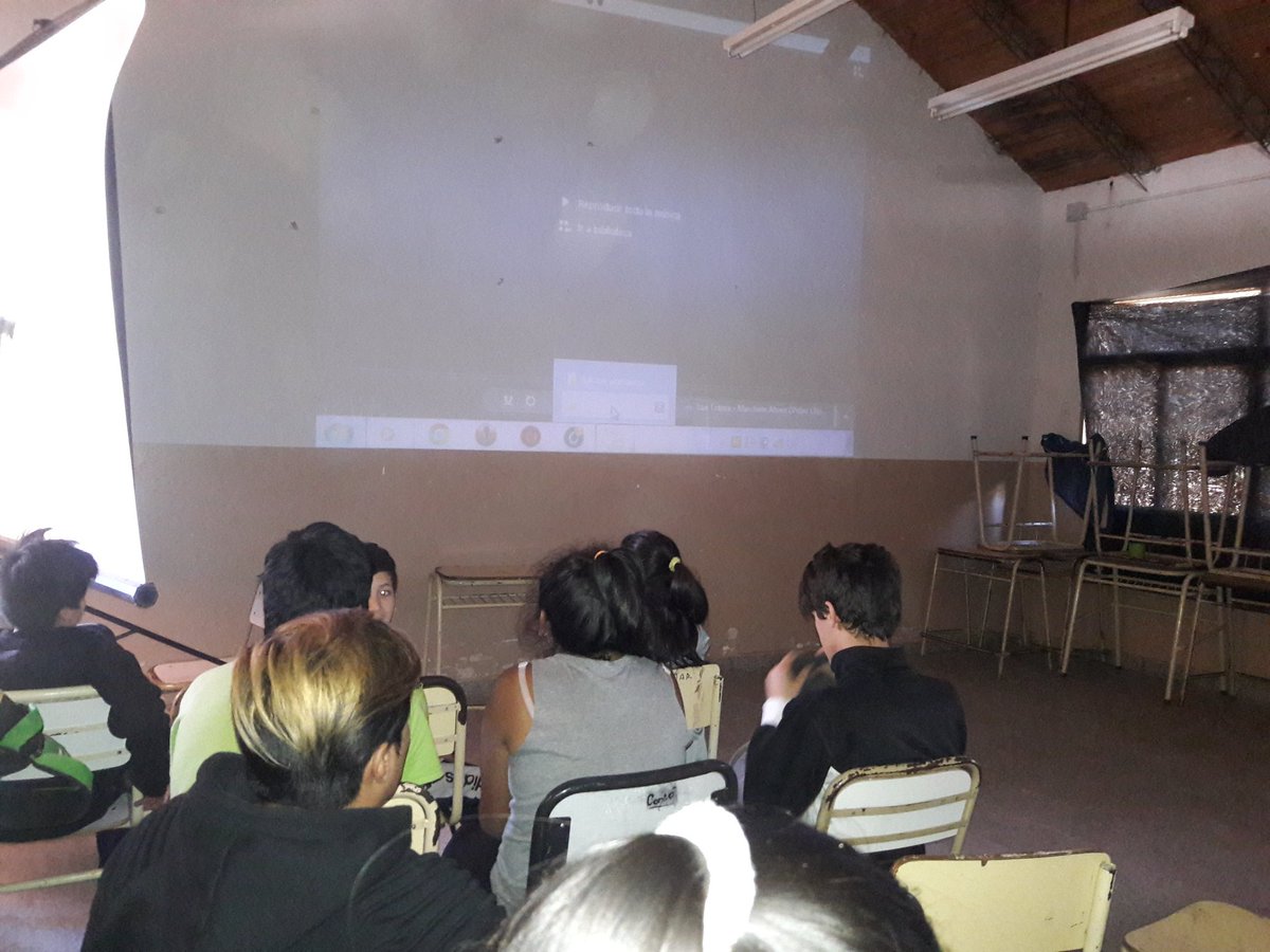 cajcerrillos's tweet photo. Aniversario de la TV Argentina. Taller de Radio y Medios. CAJ Pacto de los Cerrillos. @vanesa_aramayo @chuecocalderaok @fguillesaavedra https://t.co/wFZLUYciF8