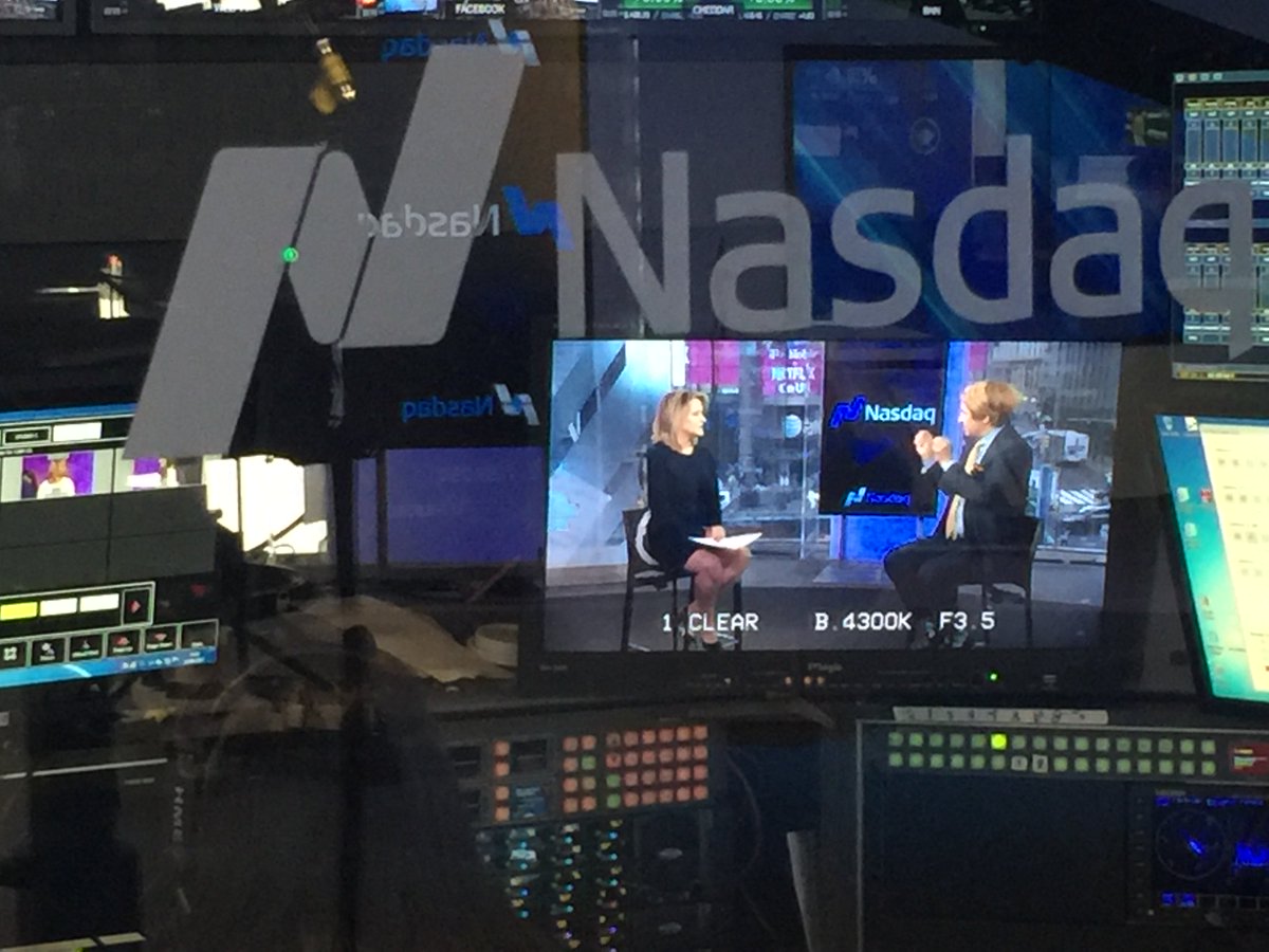 TSLCCEvents's tweet photo. #Nasdaq's #JaneKing interviews #DavidDrake on #blockchain #crypto, tokenization, &amp; disruptive emerging tech!
Catch the full video soon! https://t.co/p7p3bcGzB0