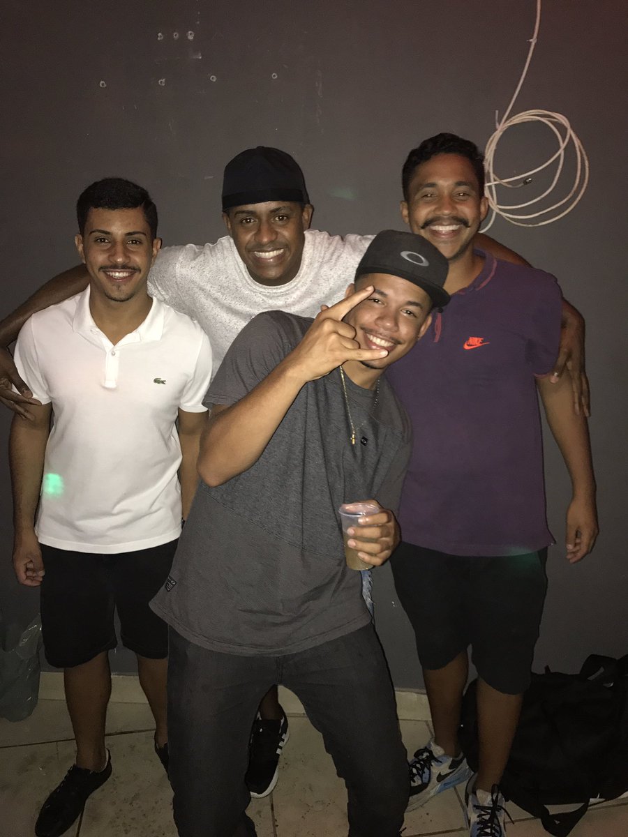 piraoblackout's tweet photo. Sobre ontem na skina's... https://t.co/OnccZDbQJr