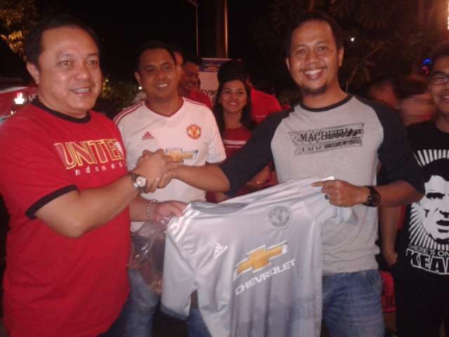 Makasih doorprise nonbar with <a href="/UtdIndonesiaBJM/">United Indonesia Banjarmasin</a> malam ini milik bubuhan qmi <a href="/UnitedAmuntaiFC/">United Amuntai</a> #GGMU #GGUI