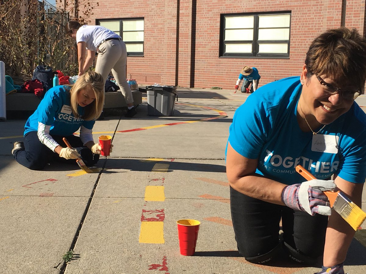 RussHofmeister's tweet photo. Such a great day with the Super Heroes! @ConnectToGood @cheltenhamHeroes #ATTImpact #ATTColo #LifeAtATT #CommunityMatters! https://t.co/4AAU36pbVZ