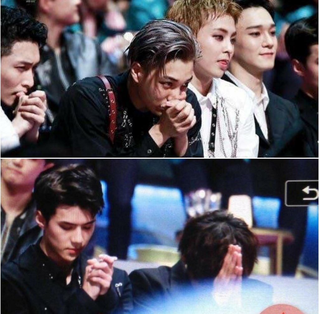 minhtrang3103's tweet photo. If you ever get tired of voting, remember that just because of us, EXO would never get tired of working hard.

#EXO
#Keep_Mwave_EXOl https://t.co/qp14GuZDuS