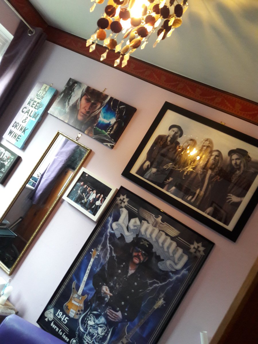 JoLaHarv's tweet photo. New pics/posters finally up on my den wall 😁
#newThor #newLemmy #newInglorious https://t.co/eErdqmteP3