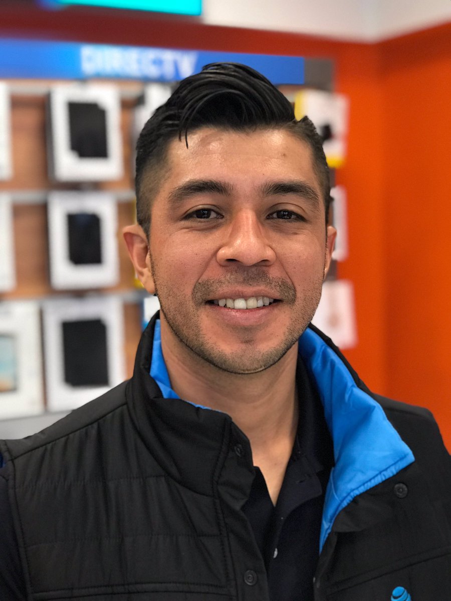 CasperSOTF's tweet photo. This is Idel Enriquez 
He is an RSC
He's been with att for 5
months. He enjoys traveling, family, and, working at AT&amp;T!! https://t.co/uYTM8z9LSP