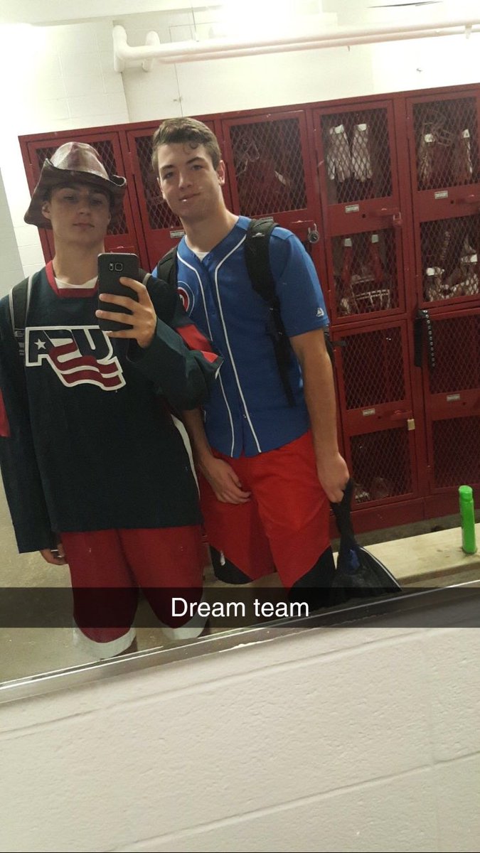 masonrahe12's tweet photo. Happy birthday to my man The Bisch, rest up we’re gonna need you next week ❤️ #APB8 https://t.co/eZyfVyQG46