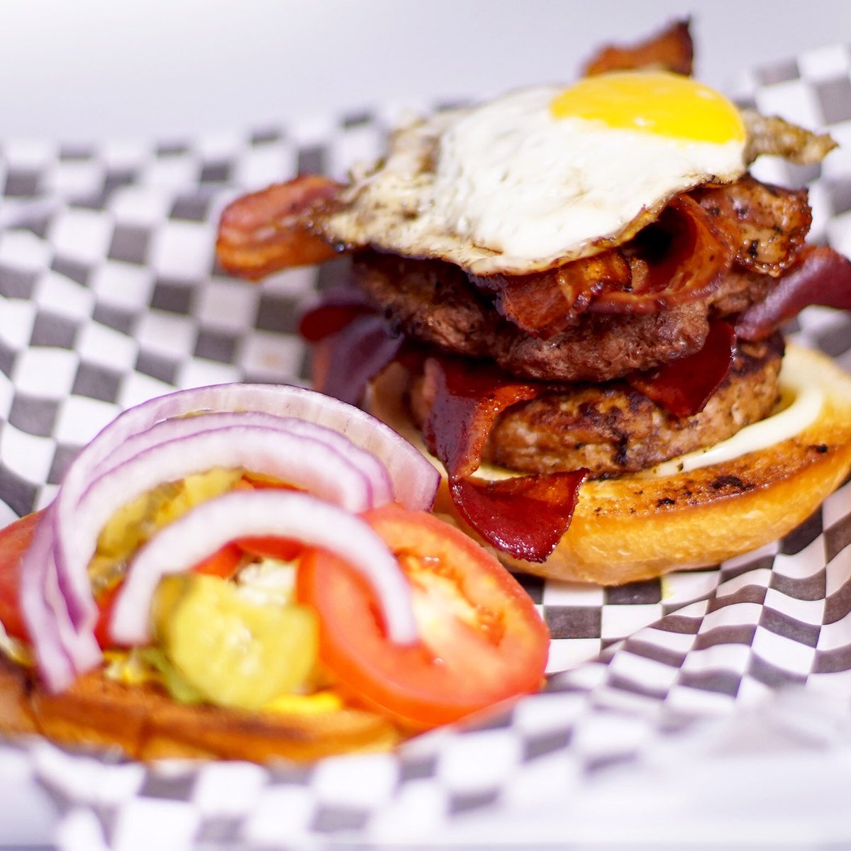 FoodGasmHtown's tweet photo. Covering today for @ReignsFoodTruck at @BackPewBrew today from12-5pm today. Come and experience a true FoodGasm #ChefGenius BucketListBurger https://t.co/339uPnhuTF