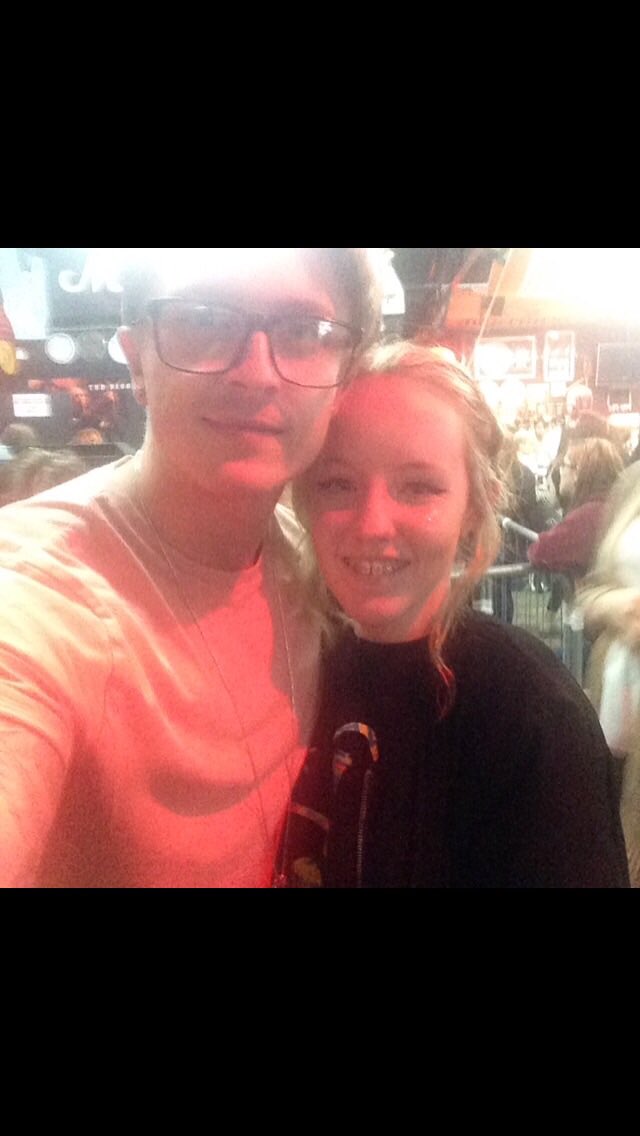 kayleighlou2002's tweet photo. 1 YEAR AGO TODAY #AnotherFailTour https://t.co/ySmpMdsw3V