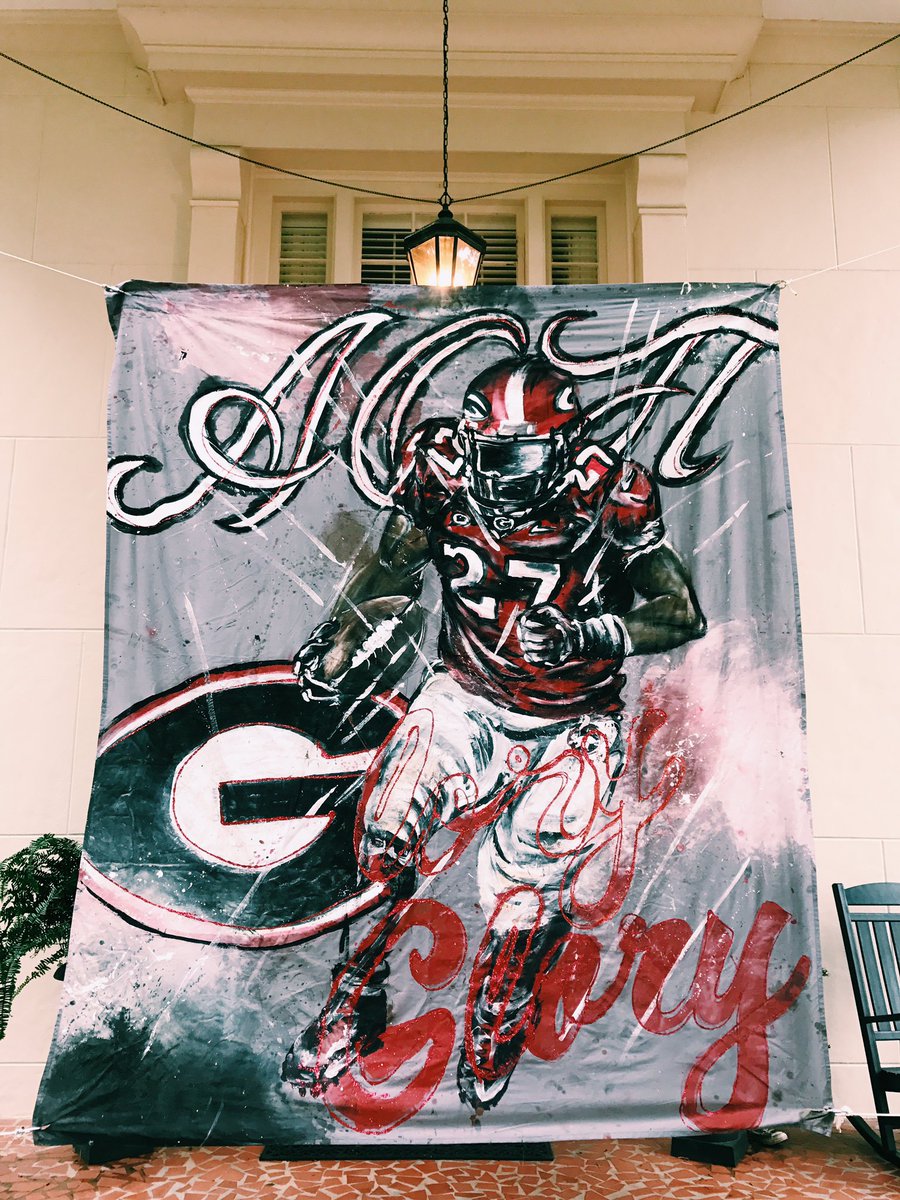 Alpha Omicron Pi tweet media