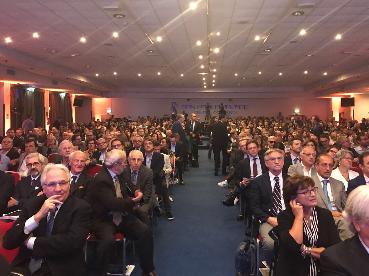 angealfa's tweet photo. Al Congresso Nazionale del Notariato. Grazie ai #notai per aver difeso patrimonio immateriale che caratterizza loro professione: la fiducia. https://t.co/Dbjvc8vp1T