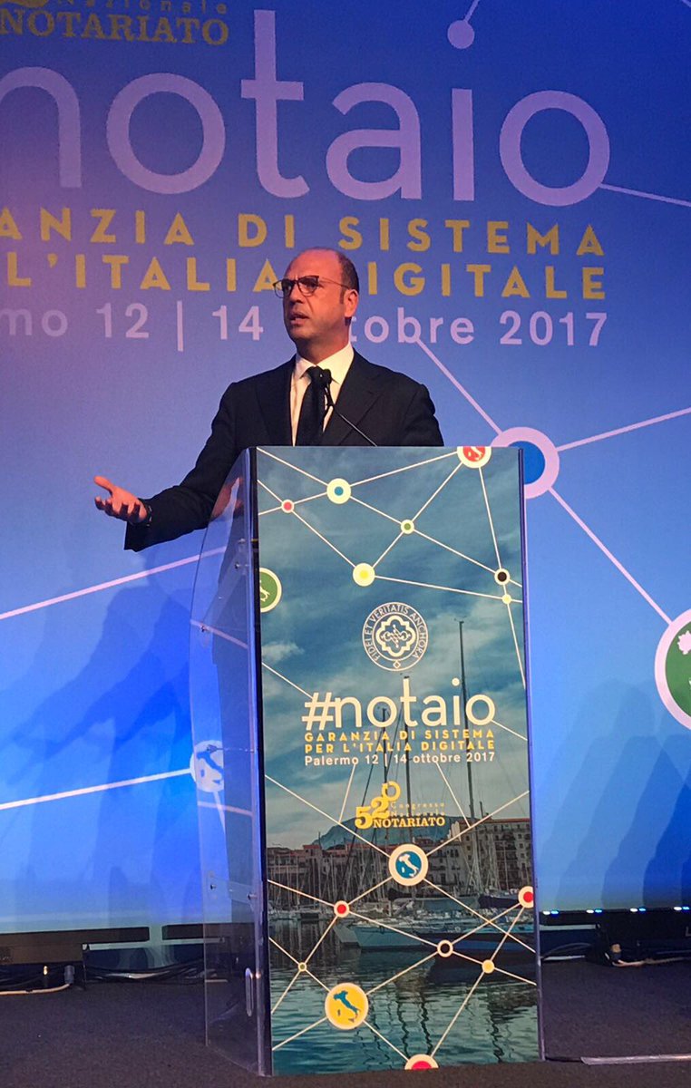 angealfa's tweet photo. Al Congresso Nazionale del Notariato. Grazie ai #notai per aver difeso patrimonio immateriale che caratterizza loro professione: la fiducia. https://t.co/Dbjvc8vp1T