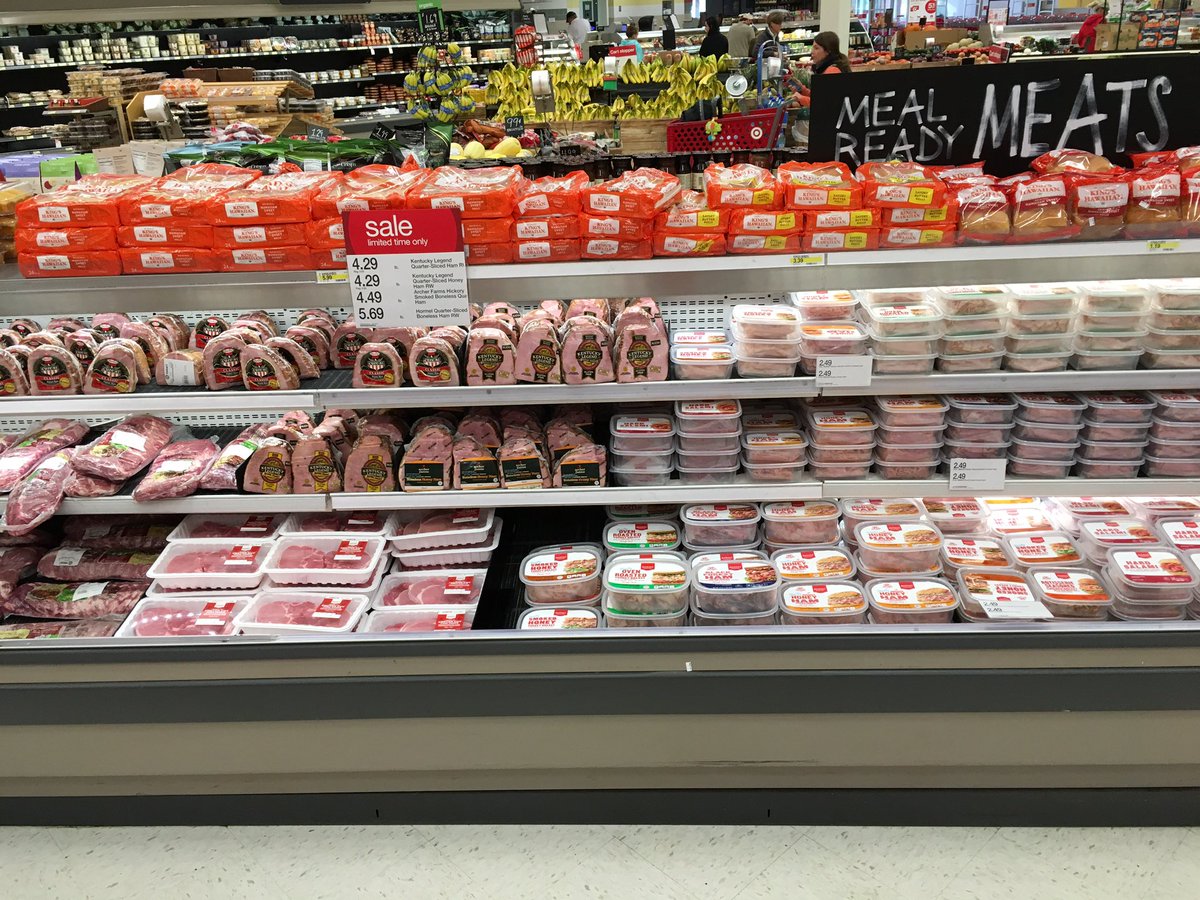 ETLMattyIce's tweet photo. Bakery, Deli, and Meat joining in on the fun! #FreshAndFullAtTheFrid https://t.co/AYQQFboclb