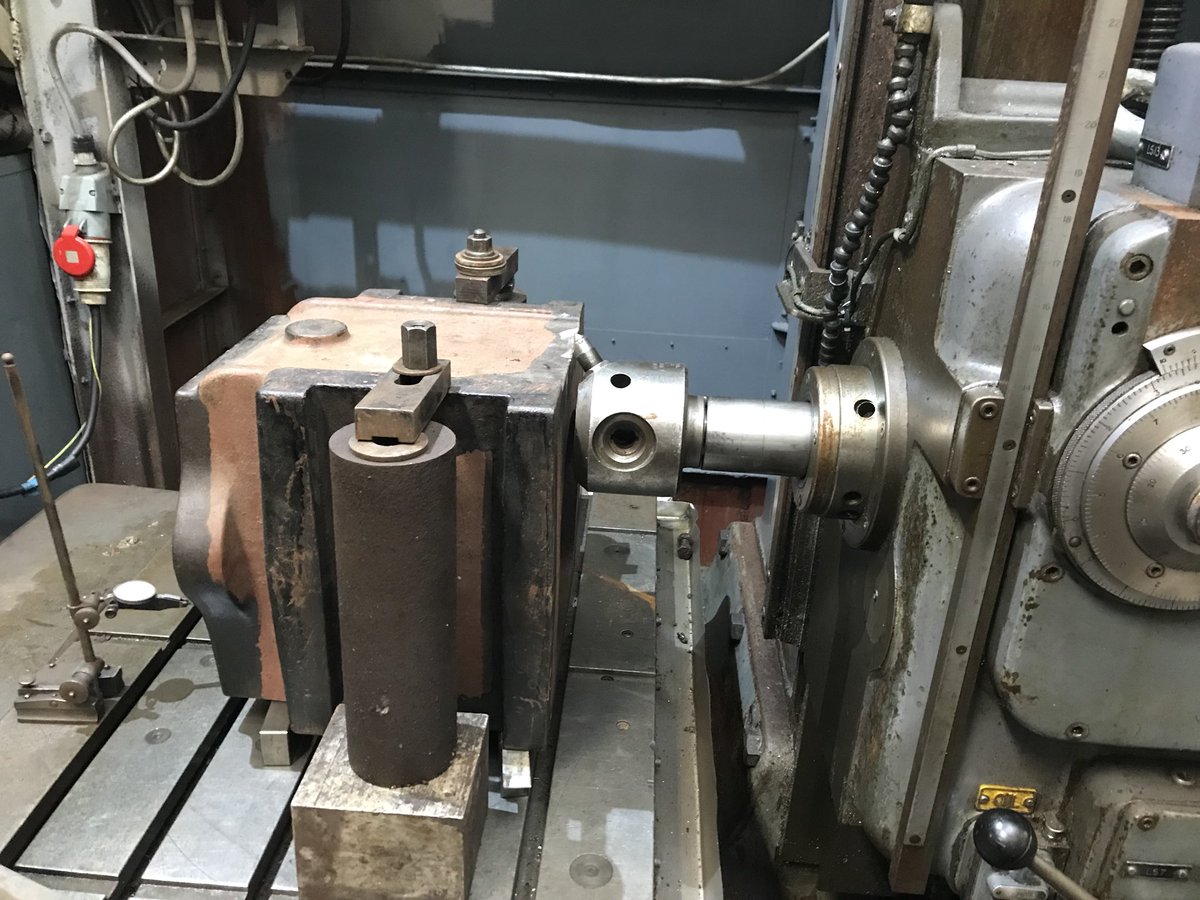 4123LMS's tweet photo. The first tender axlebox being machined on our new horizontal jig mill. #Devlieg #castiron #casting #machining https://t.co/HiyRIBy4qx