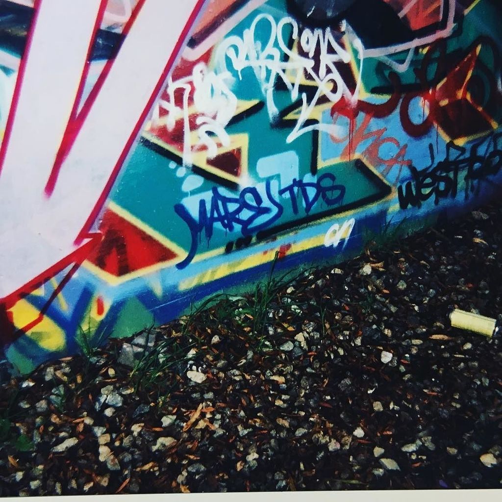 spraystreet's tweet photo. Mare 139 tags at Motor
.
@carlosmare .
#graffiti #graf #motoryard #lagraffiti #lagraf #lagraff #spraystreet #sprayst #artcrimes #hardcopies https://t.co/KwLKtX2Cz4