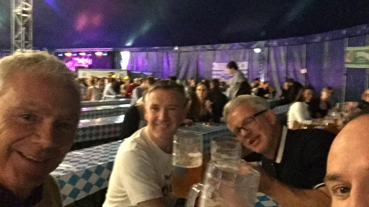 angelsndivas's tweet photo. #Oktoberfest #Redhill gonna be messy 🙄🍺🍺👍🏻 https://t.co/FPgdoLrHaa