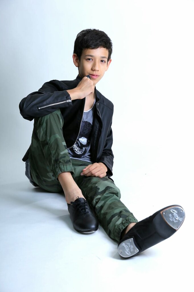 puspa_tap's tweet photo. 【SUPERNOVAより、ロビンソン春輝13才】
英日のミックスでバイリンガル✨ミュージカルの稽古に明け暮れる多忙中学生❗❗時には毎週末ショーに出演し、ブロードウェイスターとの共演経験も🎵多彩な才能と豊かな表情に、あなたも釘付けになるはず❕✨
@wakazo_online #万博コンペ #For2025 https://t.co/XKSjtpd4lM