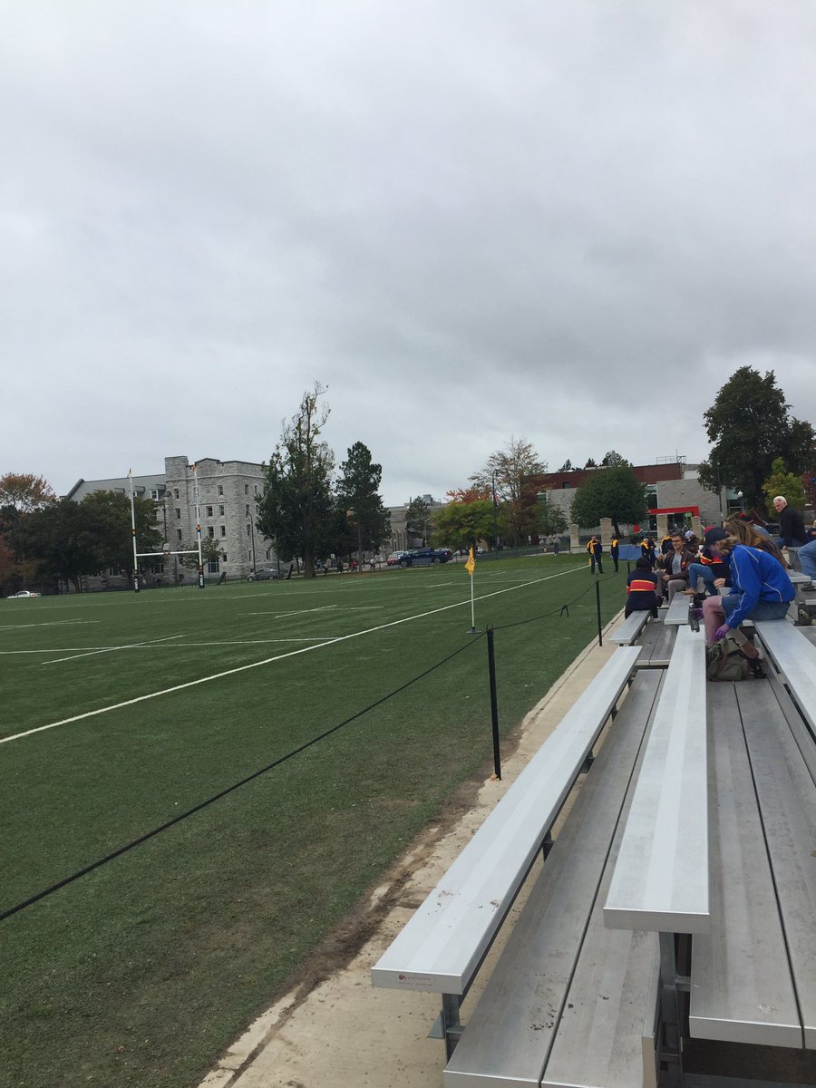 jkdm's tweet photo. @queensualumni getting ready for the rugby game on Nixon field.  Happy Homecoming! https://t.co/fUshSjfuhp
