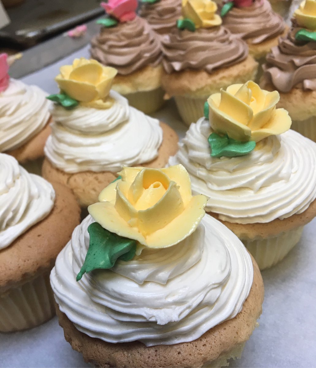 Buttercream cupcakes 👌