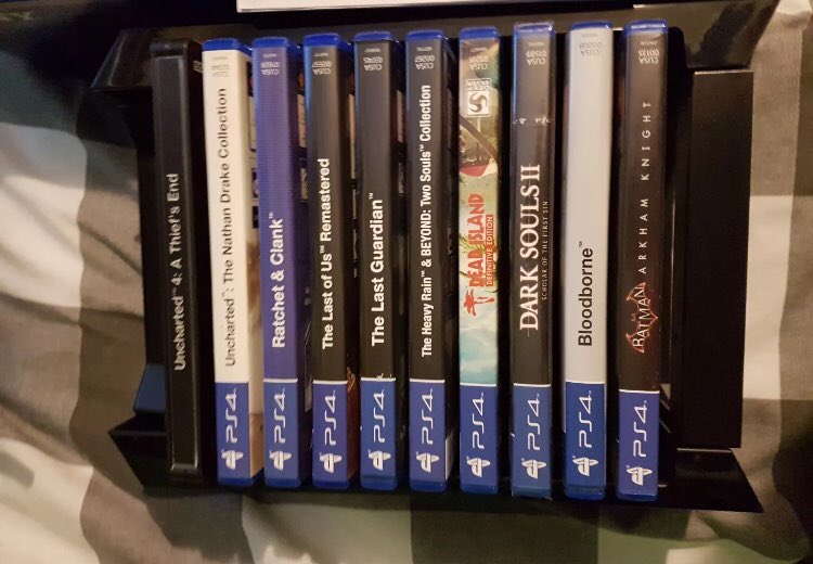 RightDrop's tweet image. PS4 PRO 1TB BUNDLE FOR SALE DM ME FOR MORE INFO SELLING FOR £150 PAYPAL // Dm me