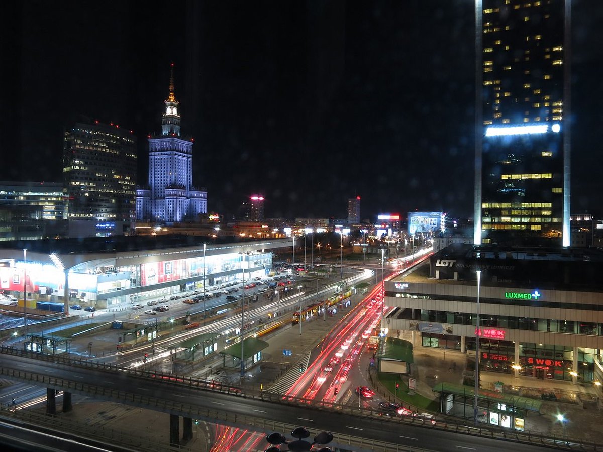 RT <a href="/led_lightsource/">LED Light Source</a>: We've seen the benefits of smart LED building design. Imagine a world of #SmartCities: buff.ly/2wSHsqx