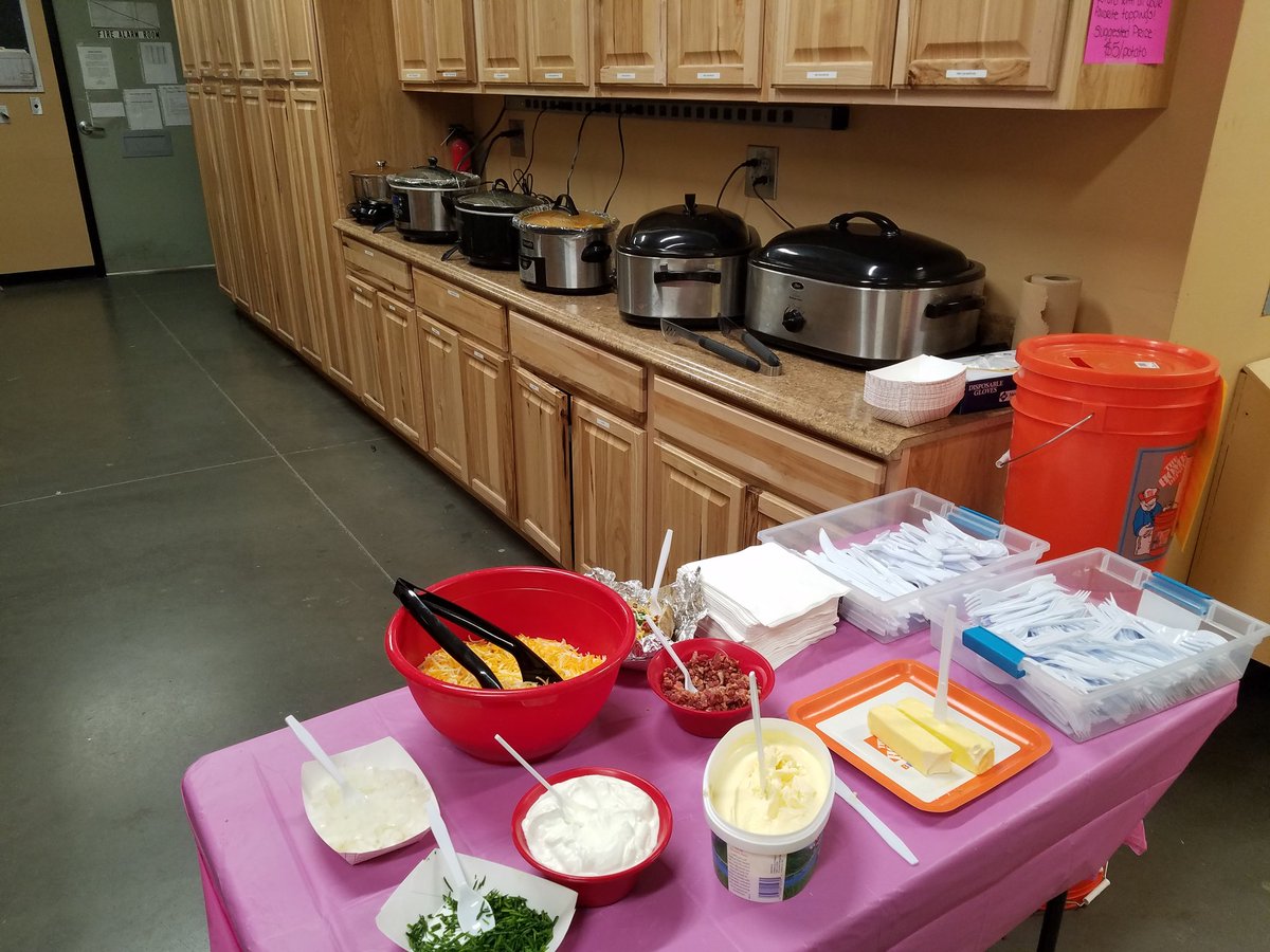 MZPothoven's tweet photo. Baked potato bar! #1541 @ChasingAutumn22 @chad_morris1414 @MarkletonHD @faithpayne50 https://t.co/TDMh7oyKjG