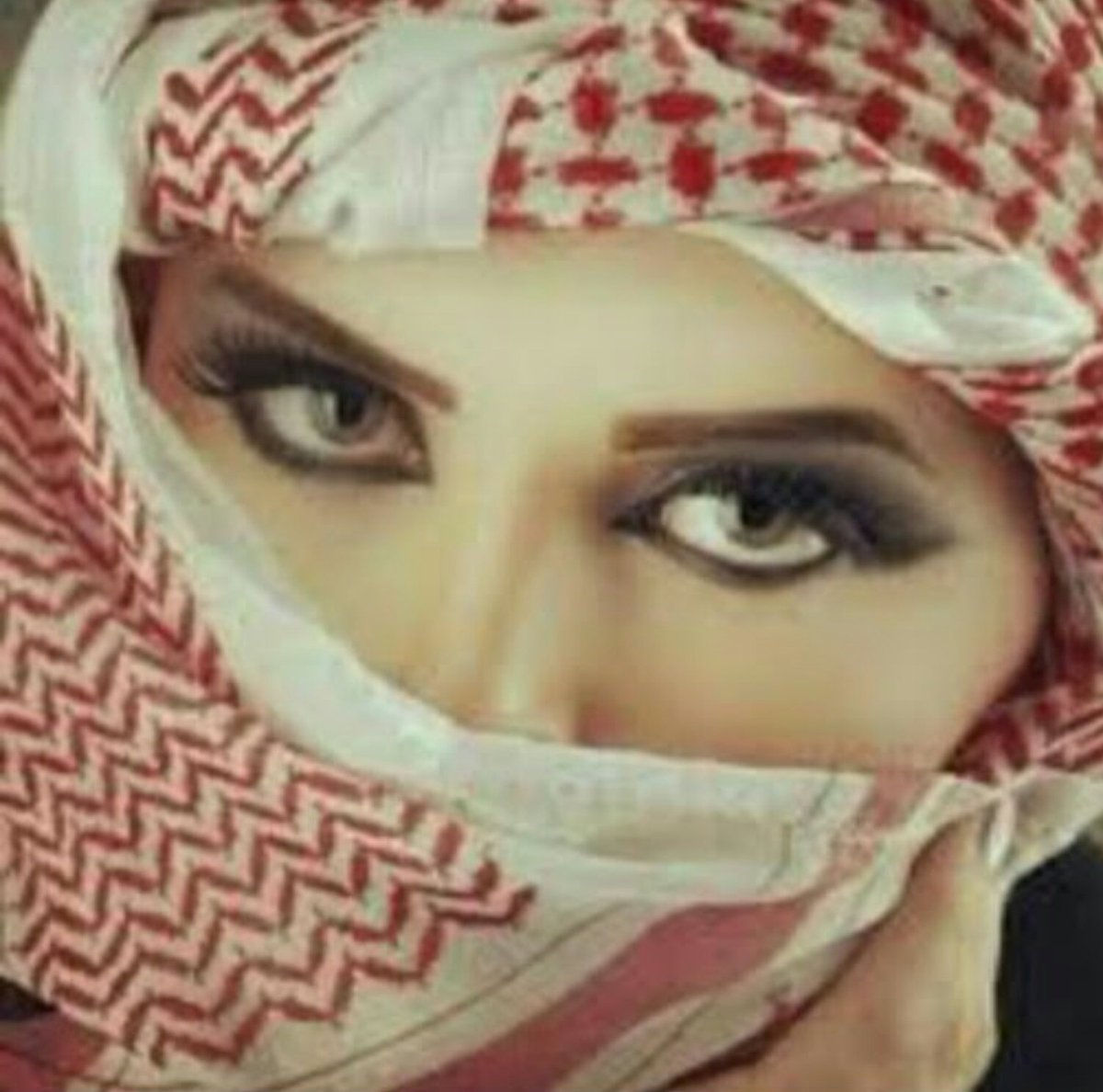 mmmooo_111's tweet photo. لاتجاهلني وانا من عريبين الجـدود 
كان عندك شي لاتستحي مني وقله
ٰما تنسيناالخطايامواثيـق العـهود
الـوفـاء منا وفينـا وحنا مـن هله☝🏻
#ملاك https://t.co/D9zDeLIW55