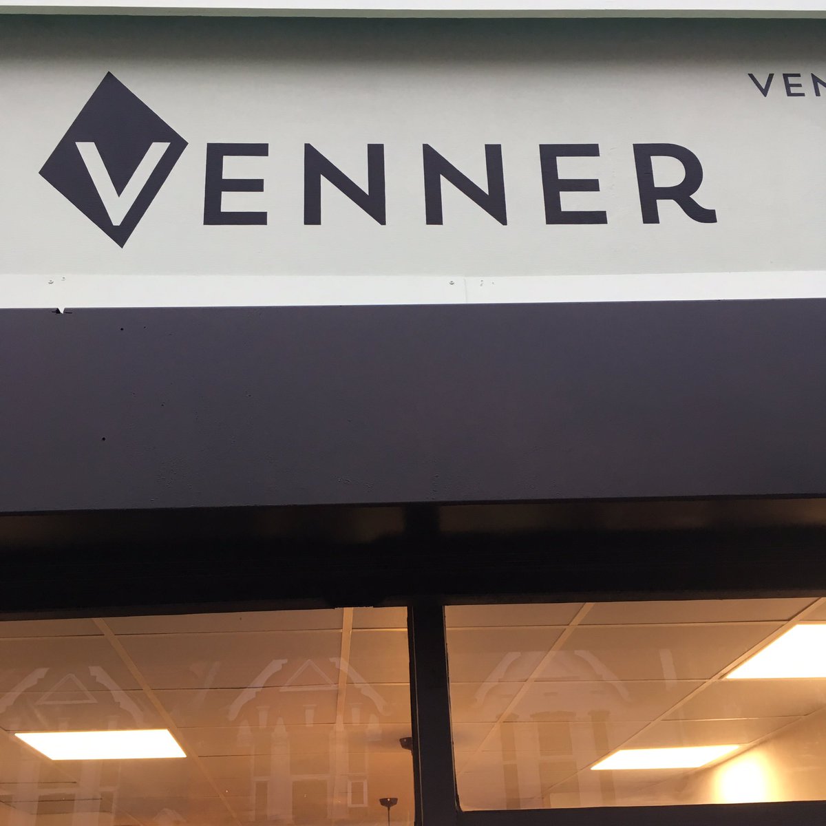 Leytonrocks's tweet photo. Art, jewellery, ceramics, beauty products, textiles, homewares, gifts 4 babies. Cards &amp; wrapping paper. All indie makers at @venner_leyton https://t.co/mRuG1LWxx4