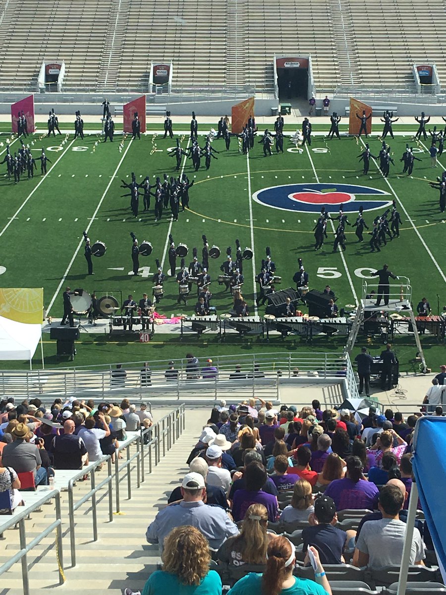 lonestarpreview's tweet image. Battery was making that happen! Wow!! Way to go!!!