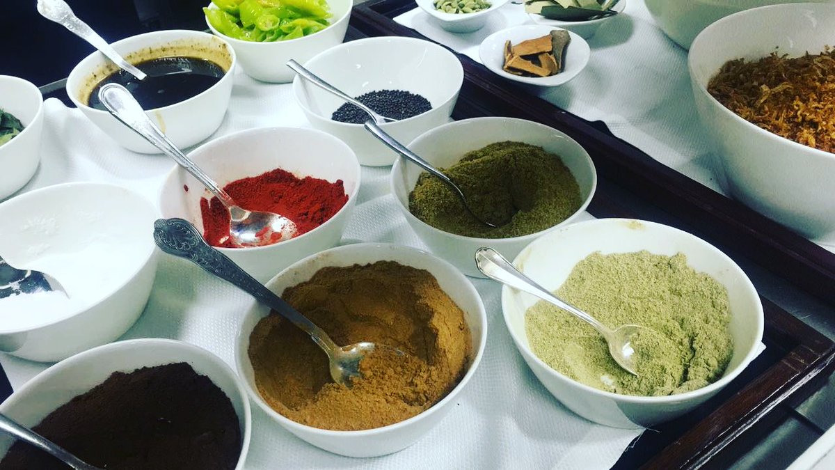 TajMahalHotel's tweet photo. Throwback to the #BiryaniMaking session at #Varq with Chef Rajesh. @TajInnerCircle https://t.co/i1OSIRjq17