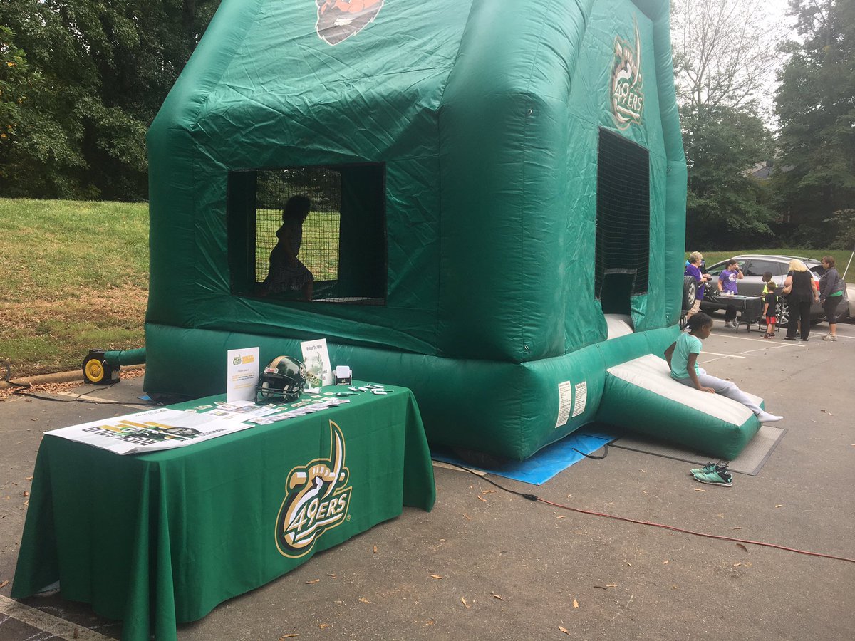 LEARFIELD_Tix's tweet photo. .@Charlotte49ers will be at the .@DavisLakeCLT #fallfestival until 3pm with football tickets! #davislake #CLT #ninernation https://t.co/NpBBZ8D5iC