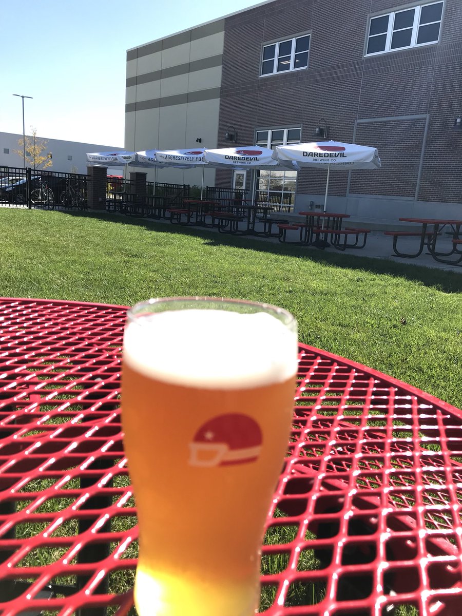 wsoxgirl75's tweet photo. Having a #LiftOffIPA @DaredevilBeer since we are in the neighborhood. @openwheelKT https://t.co/BiEeHPtAAQ