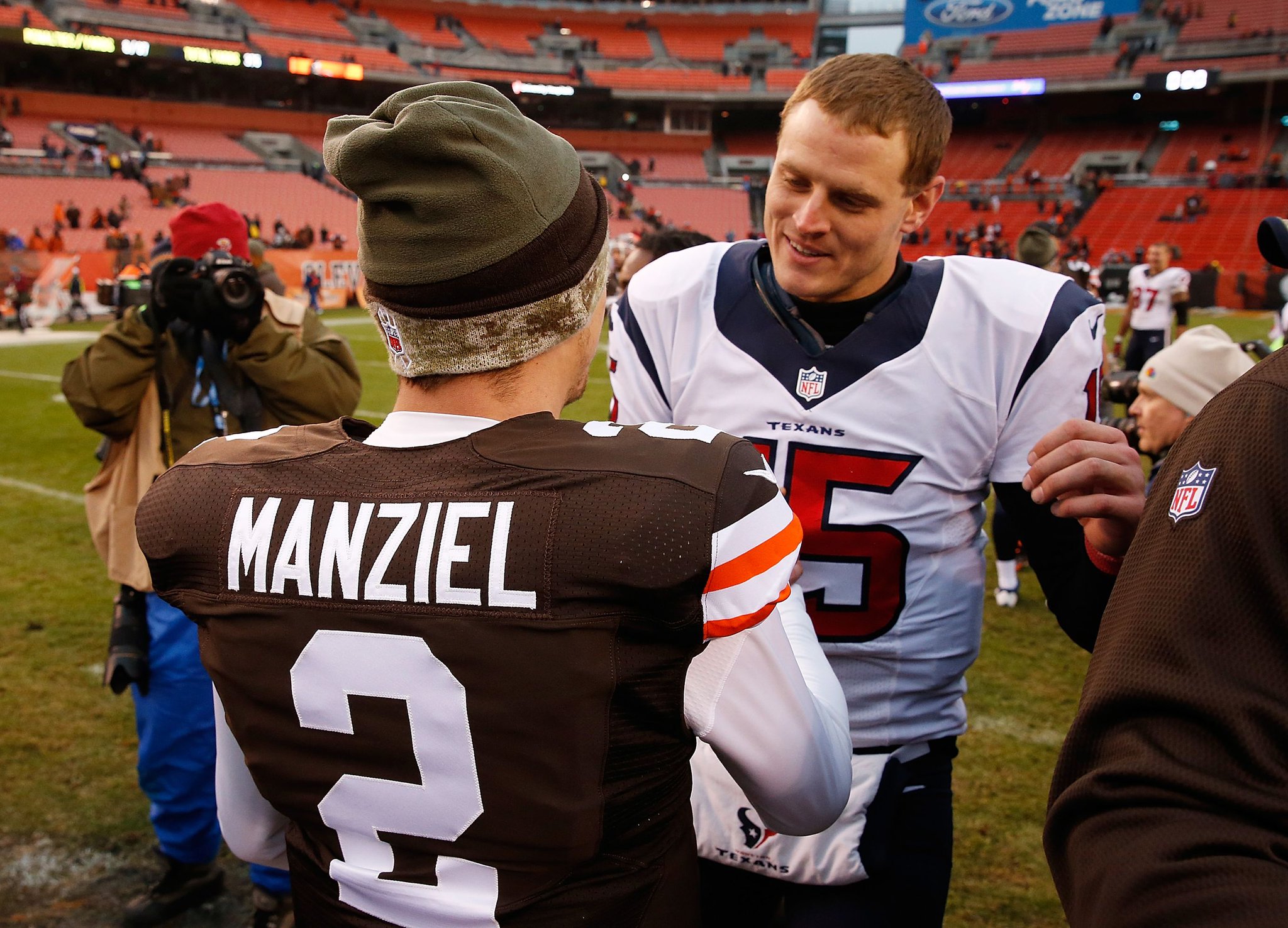 DMHR0mHX4AEphkl.jpg:large