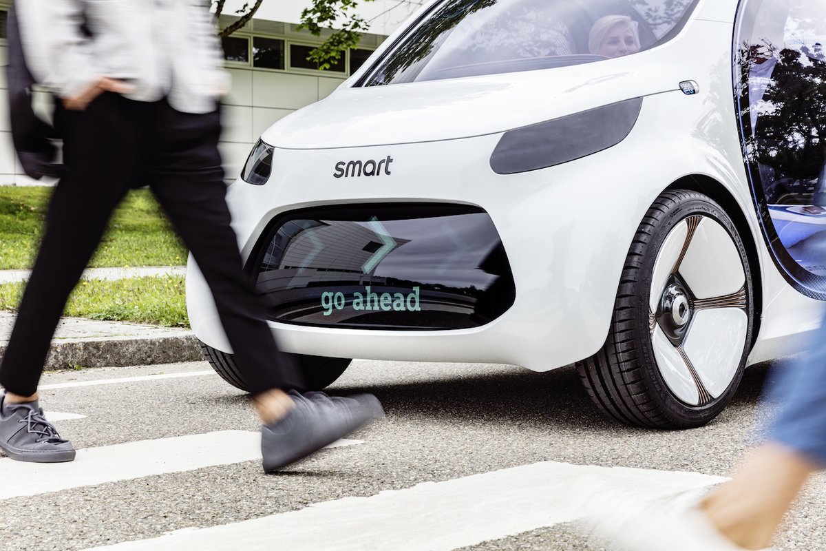 DaimlerTruck's tweet photo. The most radical car sharing concept car of all: Meet the smart vision EQ👉 fortwo https://t.co/gpVDBpnHjX #FutureOfMobility #EV #electriccar https://t.co/0BBkLiYwiH