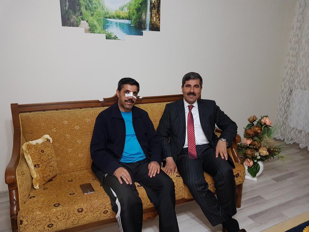 Feyat_ASYA's tweet photo. Ameliyat sonrası Ayhan KARAKAŞ kardeşimi evinde ziyaret ederek geçmiş olsun dileğinde bulunduk. https://t.co/qokqolEx8k