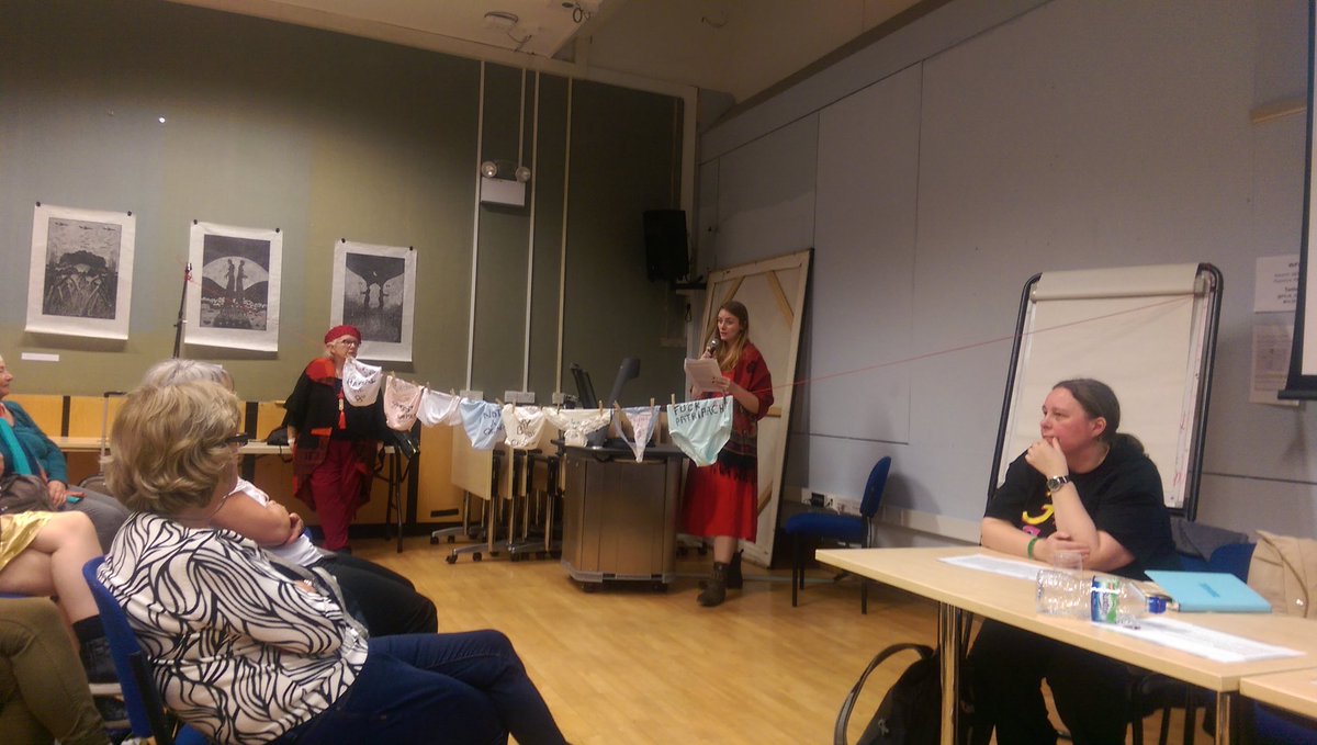 magdaoljejor's tweet photo. #FiLiA2017 #FiLiAart and artivism in the making by the always ingenious sisters  @speakofIMELDA #abortionrights 50 yrs on session (no. 3) :) https://t.co/RYPQbl9p2H