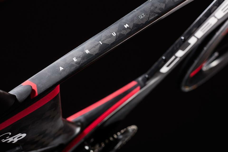 Een fiets die past bij al jouw inspanningen. De CUBE Aerium C:68 SLT. #cubebikes #becube #aerium #ironman