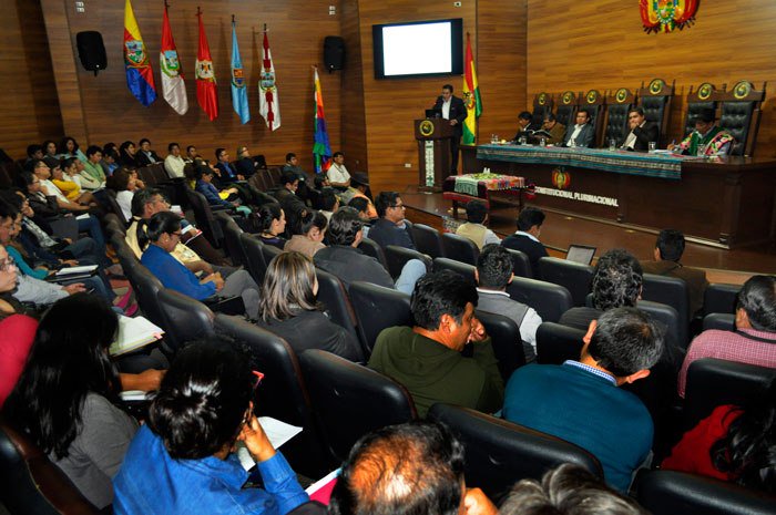 ivanrada40's tweet photo. REELECCIÓN INDEFINIDA: TCP TIENE EN SUS MANOS LA DEMOCRACIA BOLIVIANA https://t.co/qB90jva8RS https://t.co/nZpy6rFpPo
