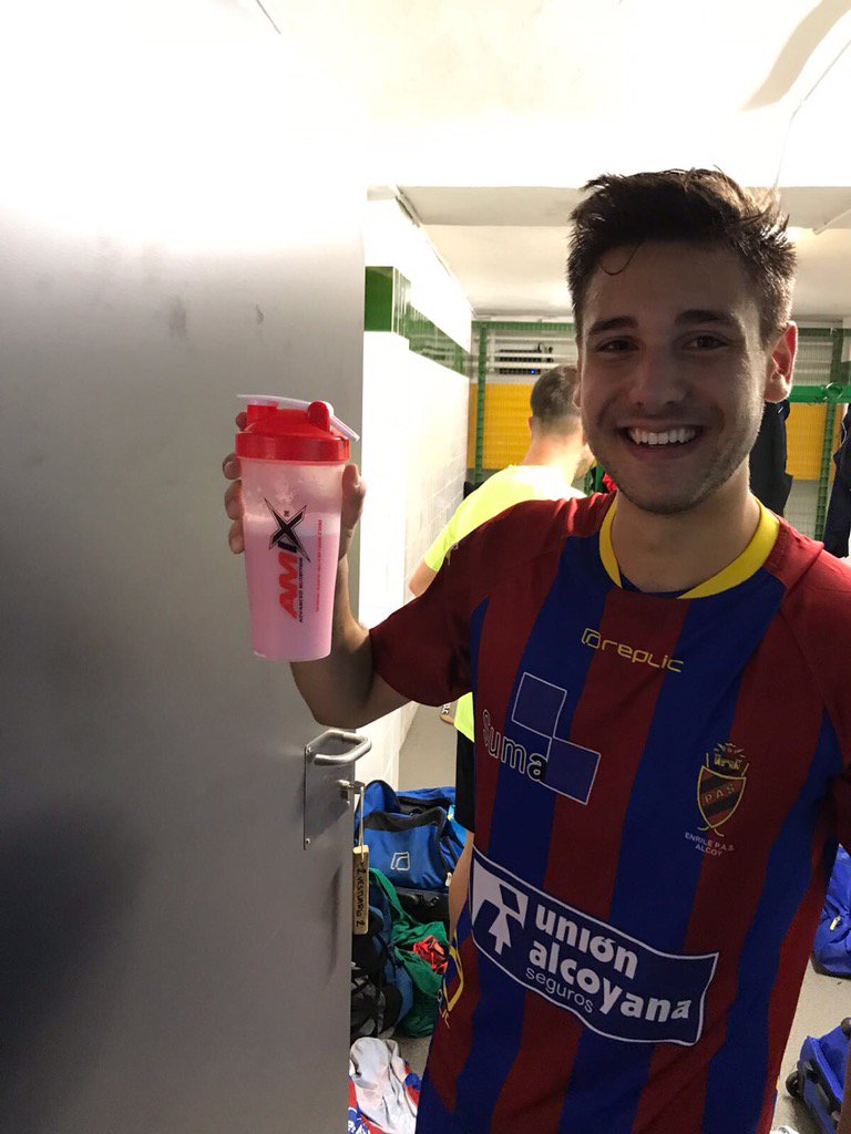 A menos de una hora del primer partido en casa <a href="/EnrilePASalcoy/">PASalcoy</a> <a href="/cpvoltrega/">Club Patí Voltregà-Movento Stern</a> #oklliga #hockeypatines #alcoy