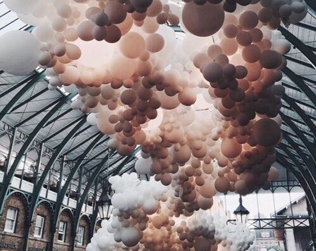 ConceptLounge_'s tweet photo. Rising
#weeknd #proformanceart #artofstaging #immersive3d #aesthetic #plunderphonics #ambientmusic #chillwave 📷: @conceptlounge https://t.co/HR1WfrKB17
