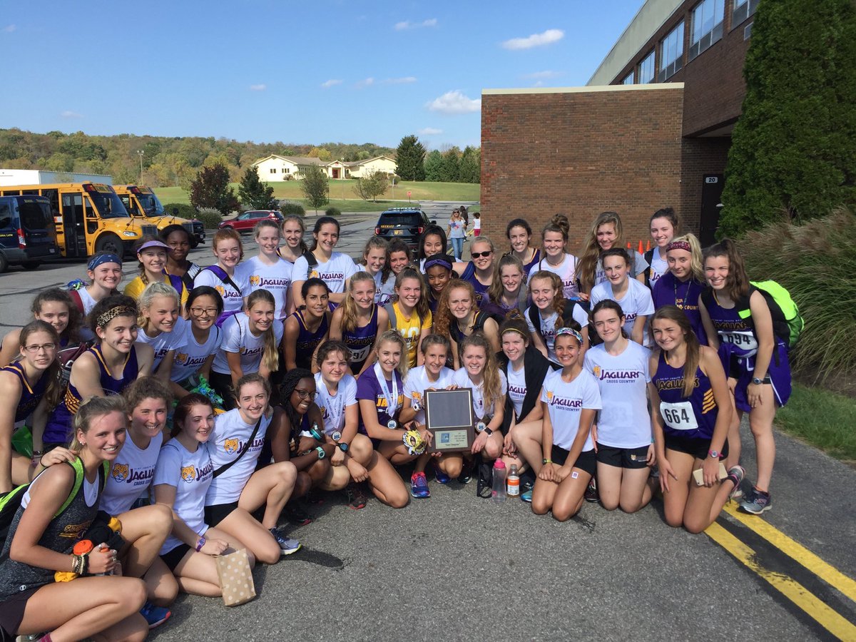 distancebaddies's tweet photo. First Ever NCL League Champions😎👀👑🍽🥇🏆 https://t.co/7CIgv7ZRxt