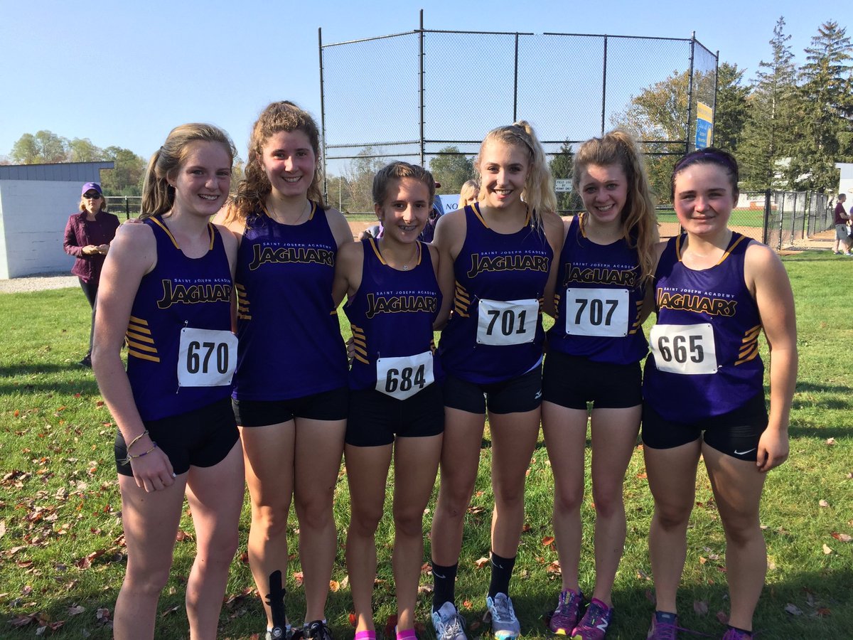distancebaddies's tweet photo. First Ever NCL League Champions😎👀👑🍽🥇🏆 https://t.co/7CIgv7ZRxt