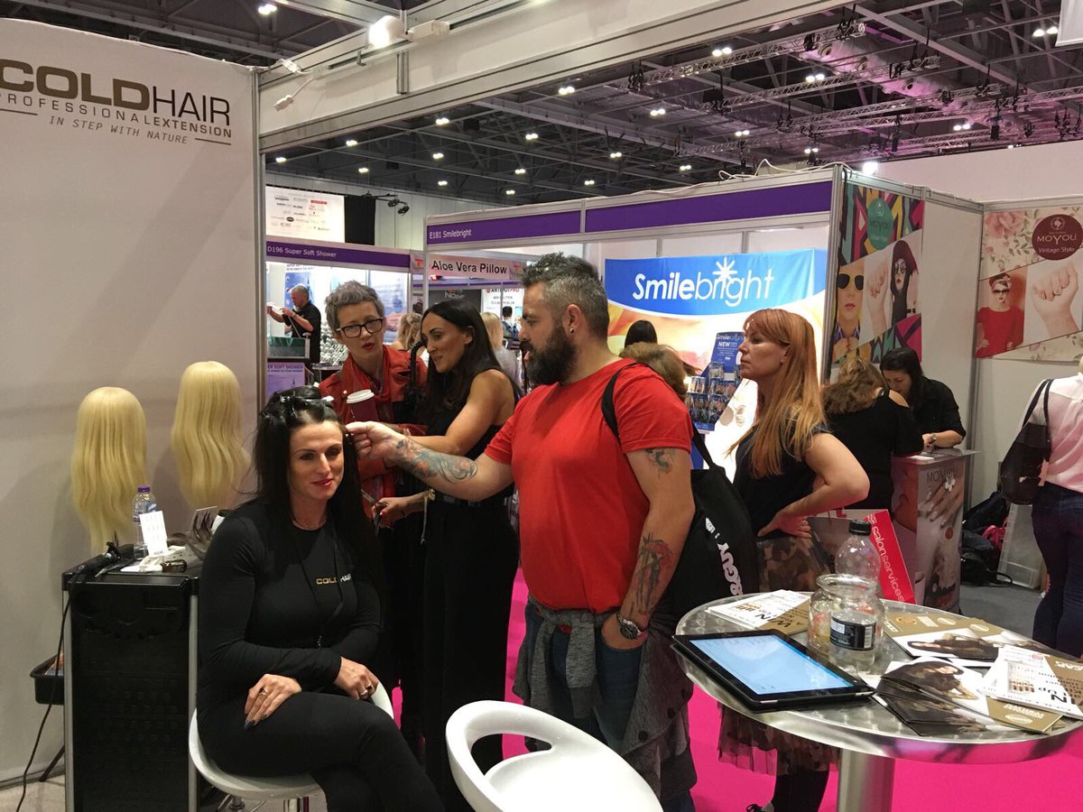 coldhairuk's tweet photo. Day 1 done at @Salon_Intl loved every minute roll on day 2 https://t.co/mKax9AcYKt