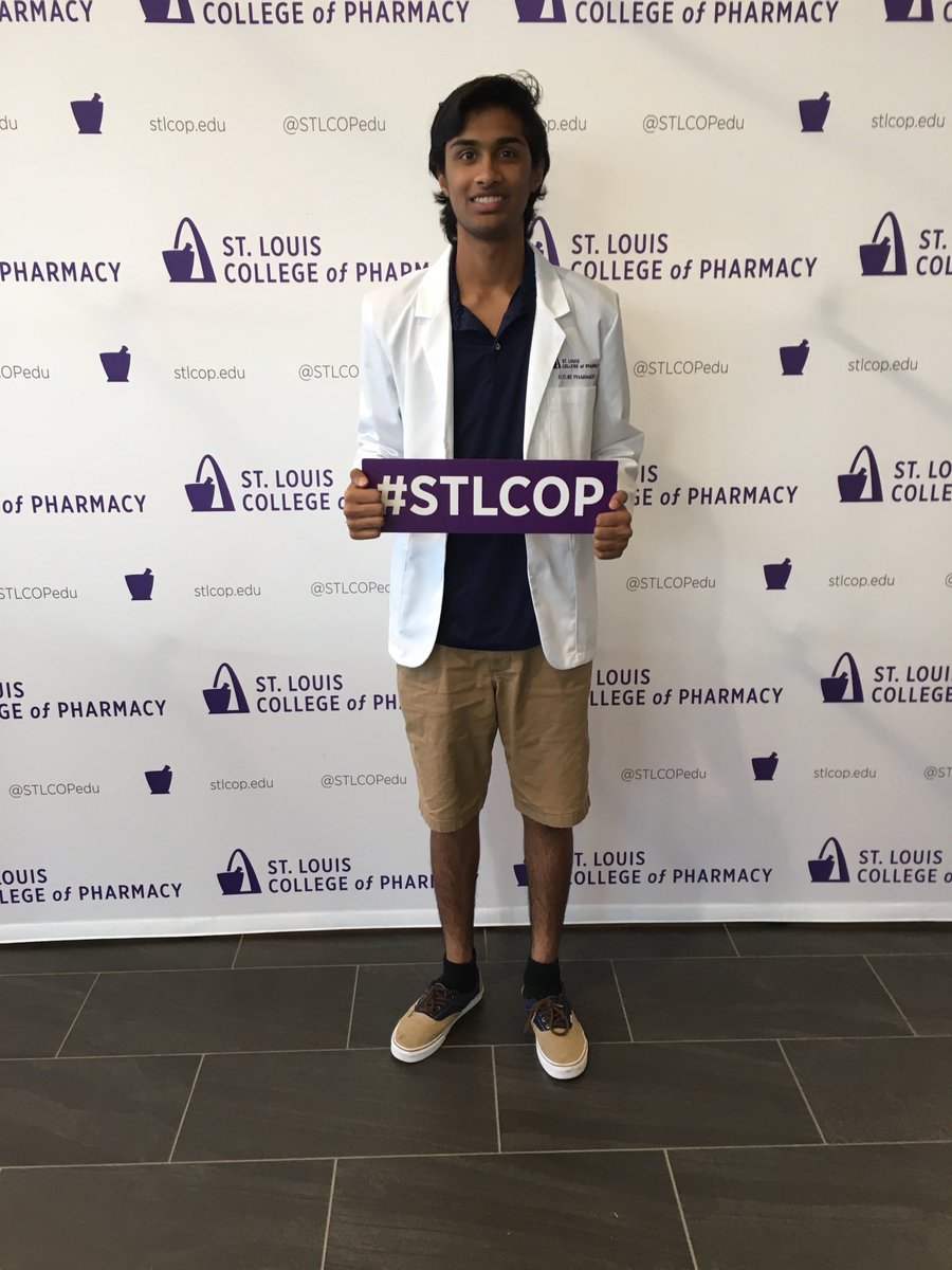 UHSPedu's tweet photo. Don't forget to strike a pose at the photo station! 📸#VisitSTLCOP #STLCOP #PreviewDay https://t.co/Jta6x8t4nP