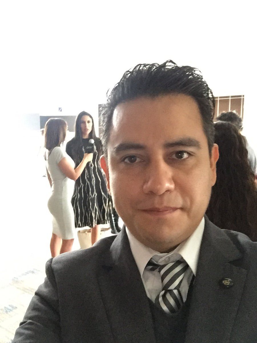 Dan_RPDigital's tweet photo. @PaolaRojas #TheBest #EmpoderandoMujeres2017 #EmpoderandoMujeres2107 https://t.co/7dP7I26ljU
