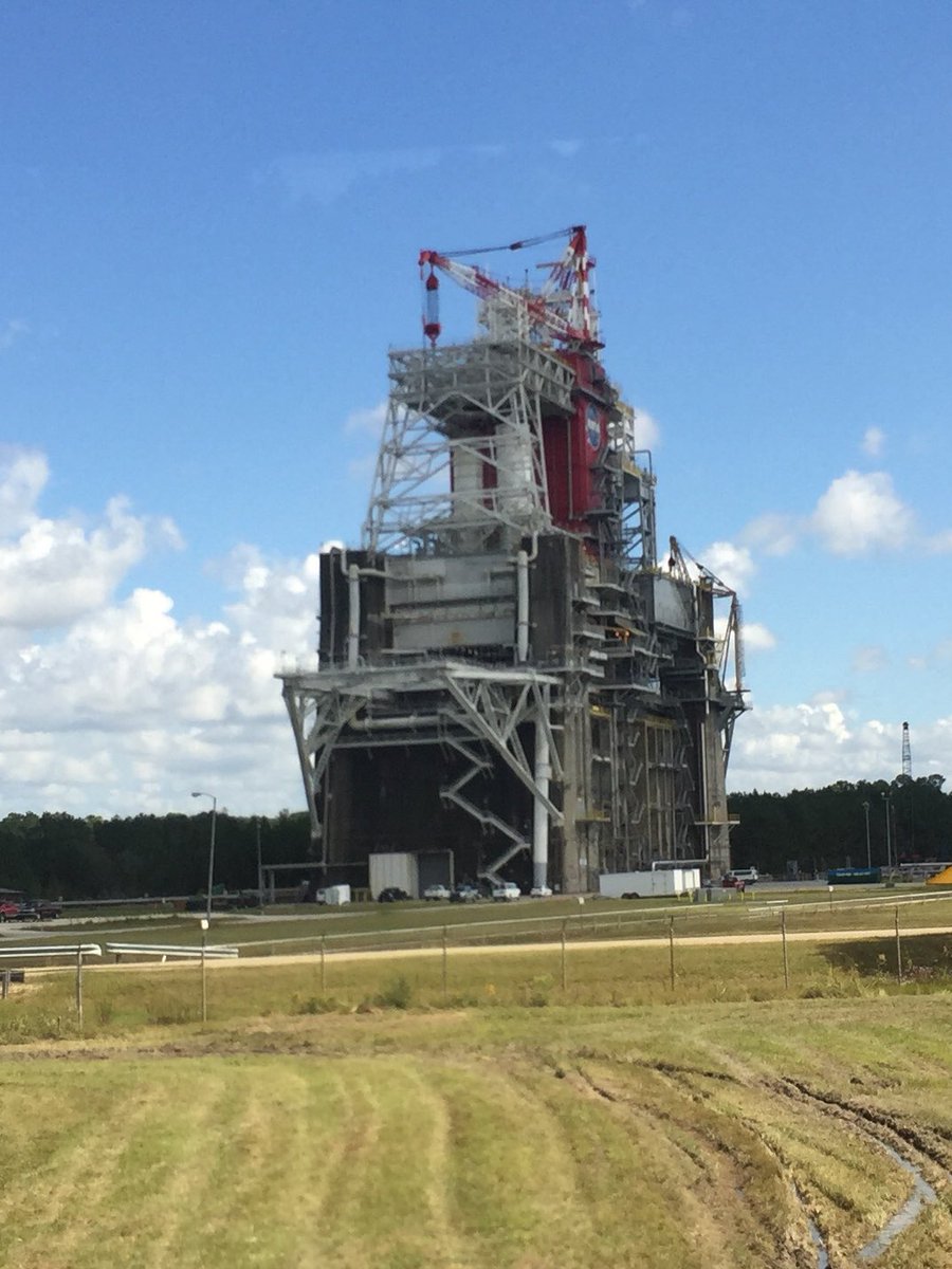 socraticbrain's tweet photo. How do you test rockets capable of 7.5M lbs thrust? Concrete and steel 145ft into the ground! 205 dB for Saturn V test https://t.co/S1Sbgmppxx
