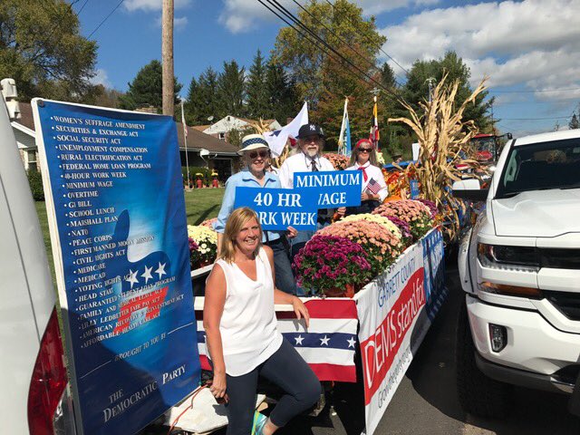 mddems's tweet photo. .@GarrettDems were out in force at the 50th annual Autumn Glory Festival today! https://t.co/wtxGmEeoY1