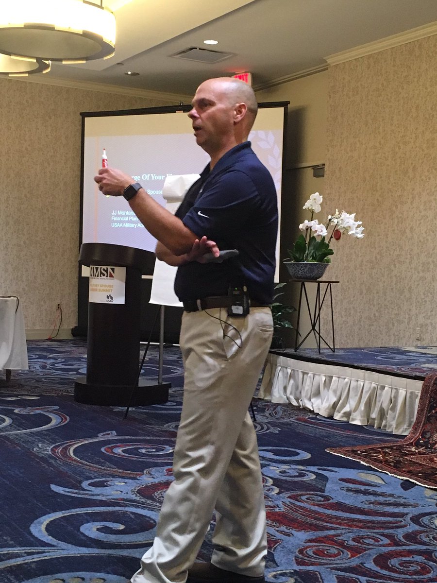 ChocSoupBrand's tweet photo. JJ coaching how to take charge of your finances @NMSNetwork @USAA #NMSNsummit17 #diversifydiversifydiversify https://t.co/kU1dOPn0zY