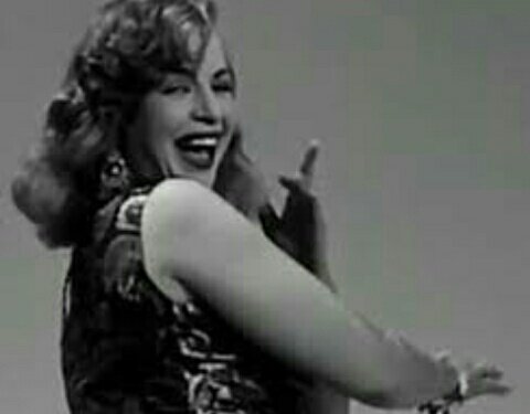 alhanm52's tweet photo. انا الهانم 
ومين قدي 
ورقصني يواد https://t.co/N3QbMs6rIL