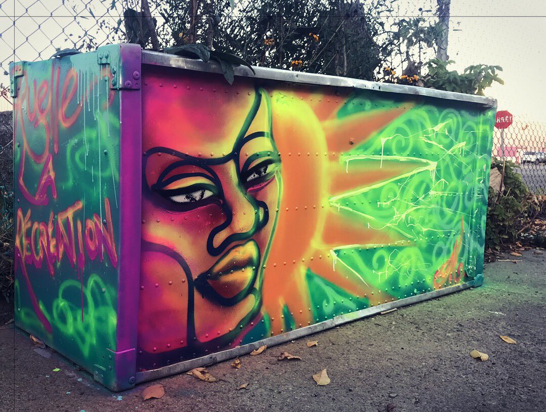MaliCiouZArt's tweet photo. Freestyle #Art #spraypaint #colourfulish in my grey hood #stmich #ruelleverte https://t.co/YLaWRaIR1s